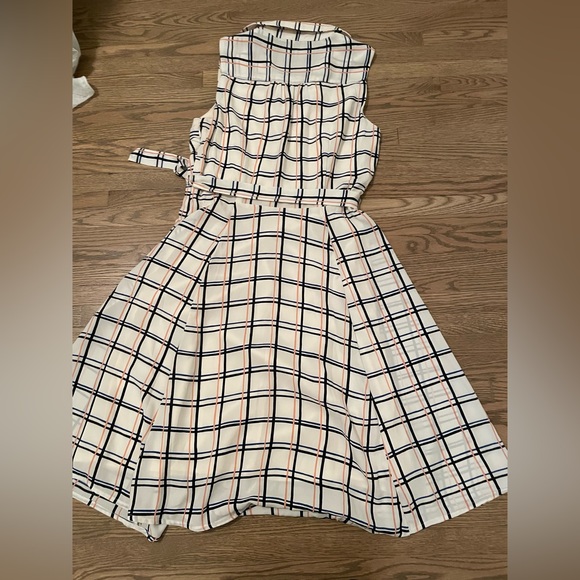 Banana Republic Dress - Picture 2 of 3